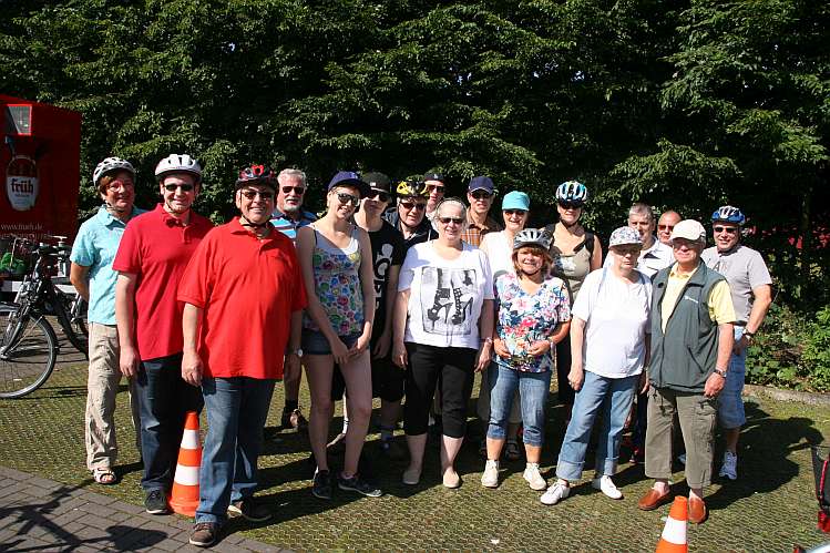 Bild TeilnehmerInnen der Fahrradtour 2015